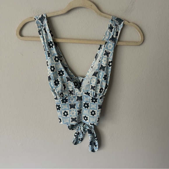 Urban Outfitters | Plunging Tie Back Phoenix Tank S - Picture 6 of 7